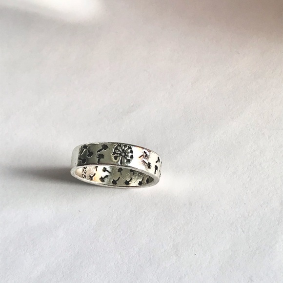 Dandelion Ring, NWT - Picture 1 of 10